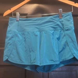 Lululemon active shorts size 4